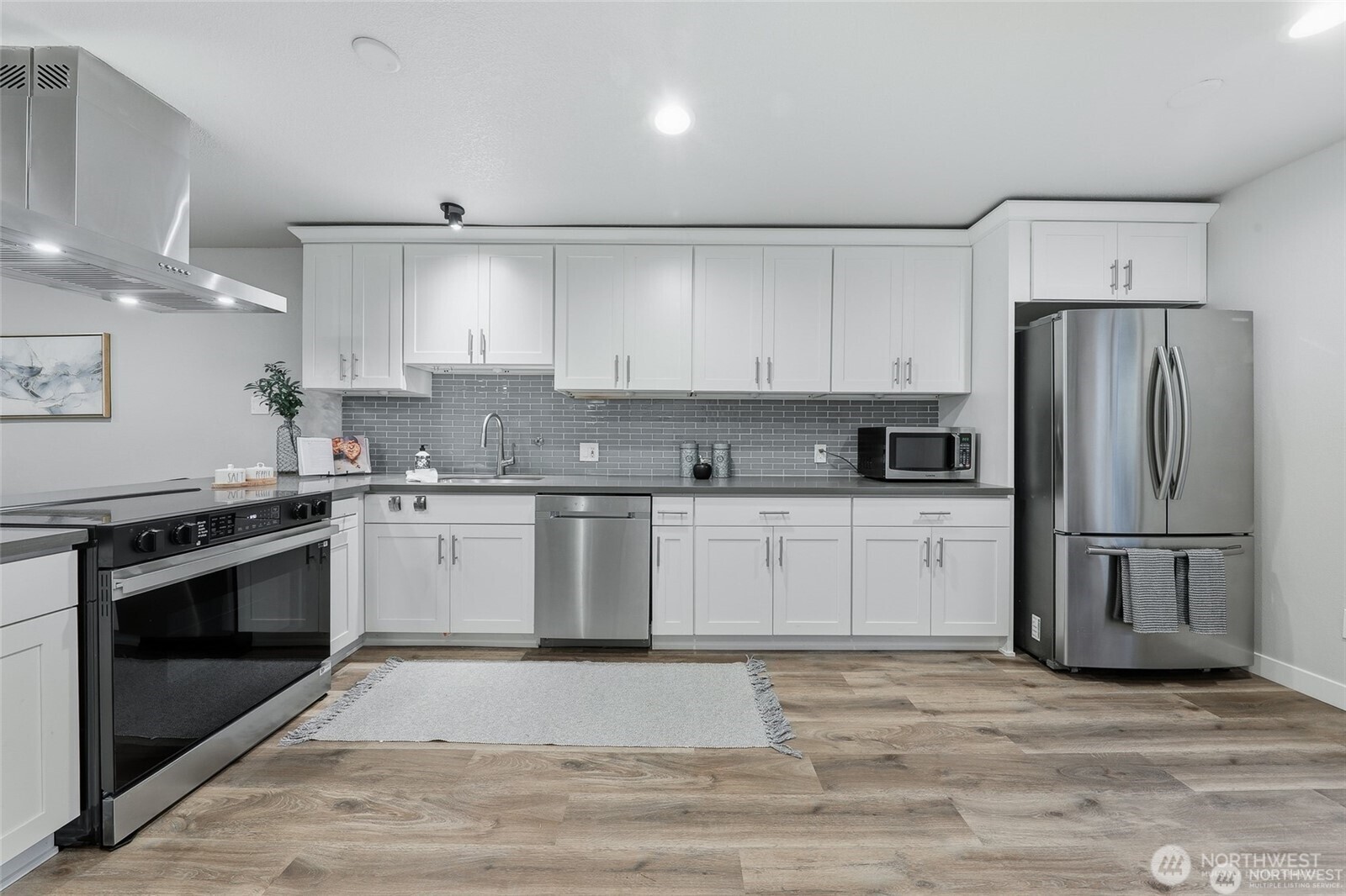 1940 N Northgate Way , Seattle, WA 98133