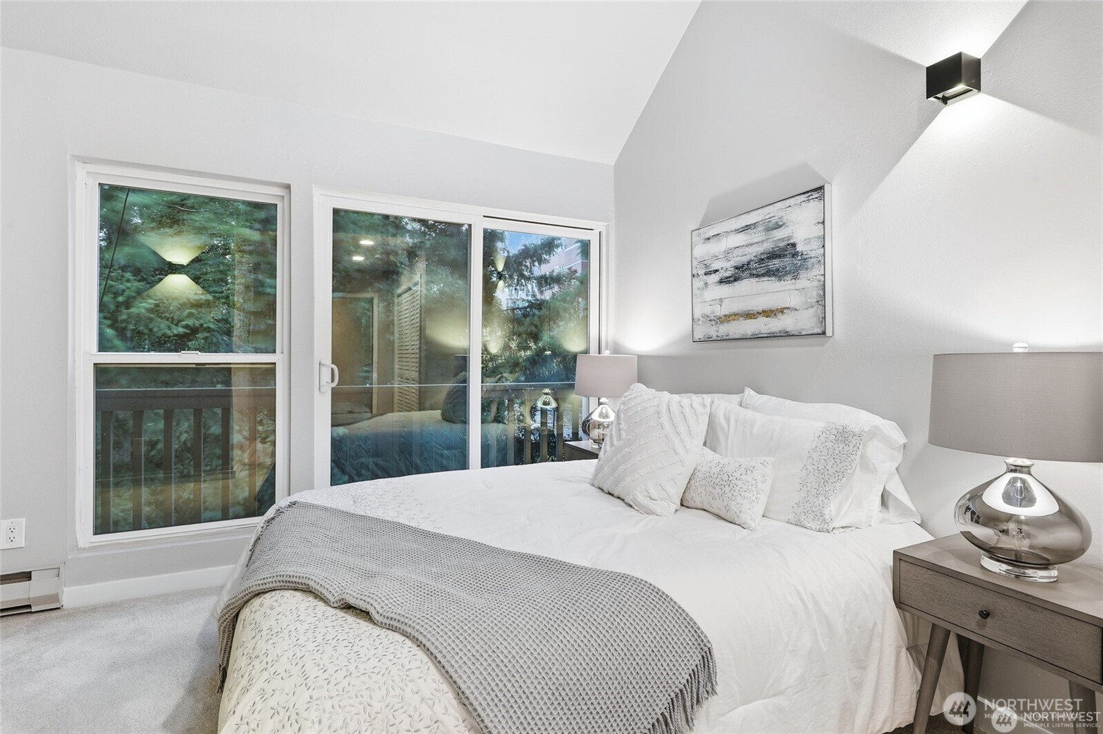 1940 N Northgate Way , Seattle, WA 98133