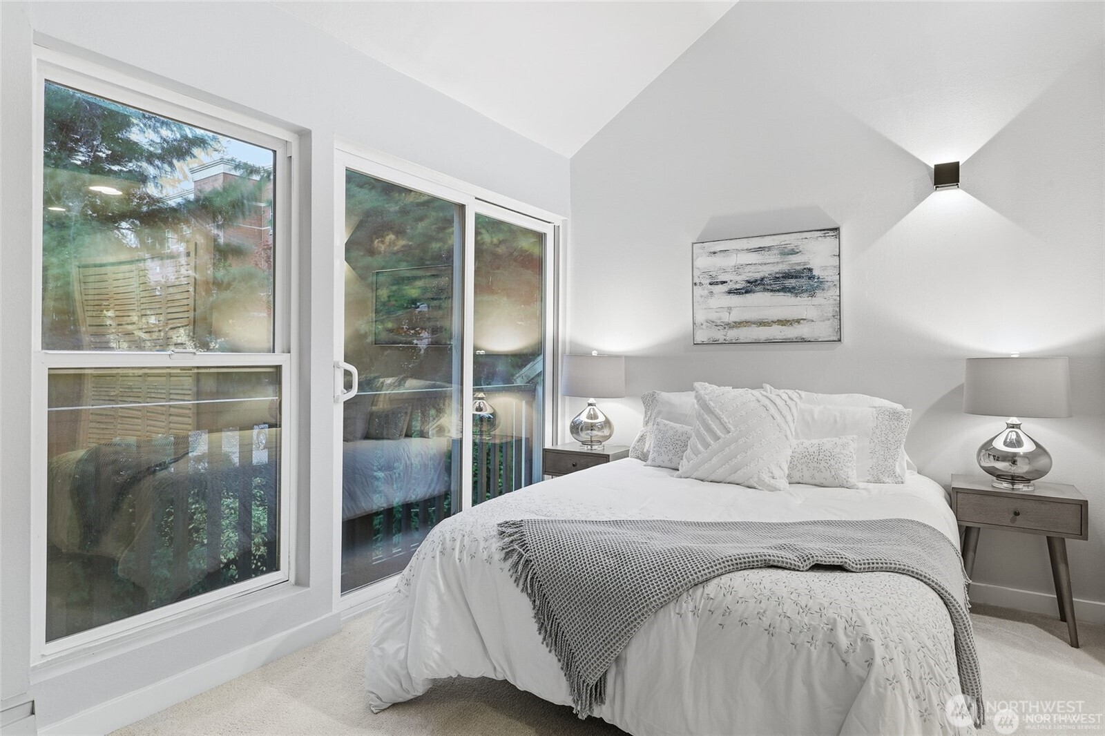 1940 N Northgate Way , Seattle, WA 98133