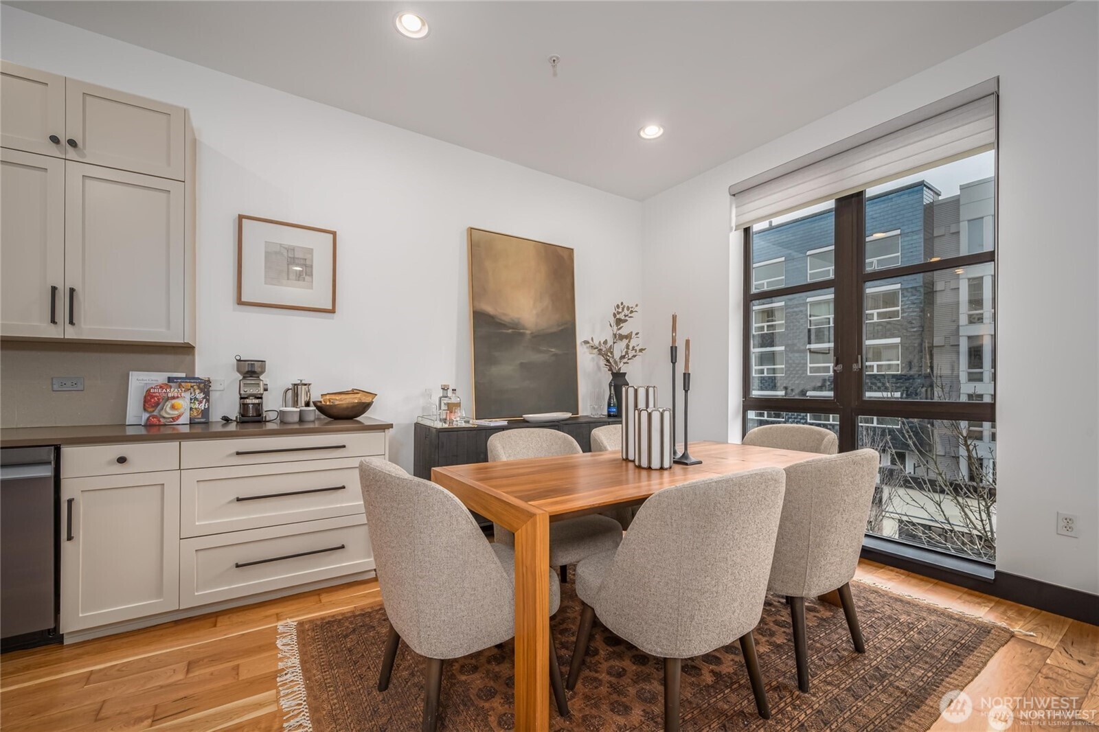 615 E Pike Street #303, Seattle, WA 98122