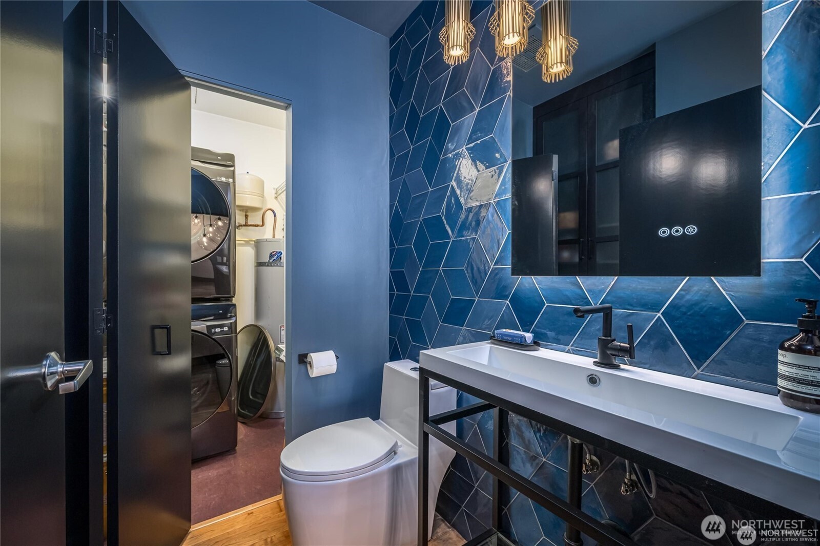 615 E Pike Street #303, Seattle, WA 98122