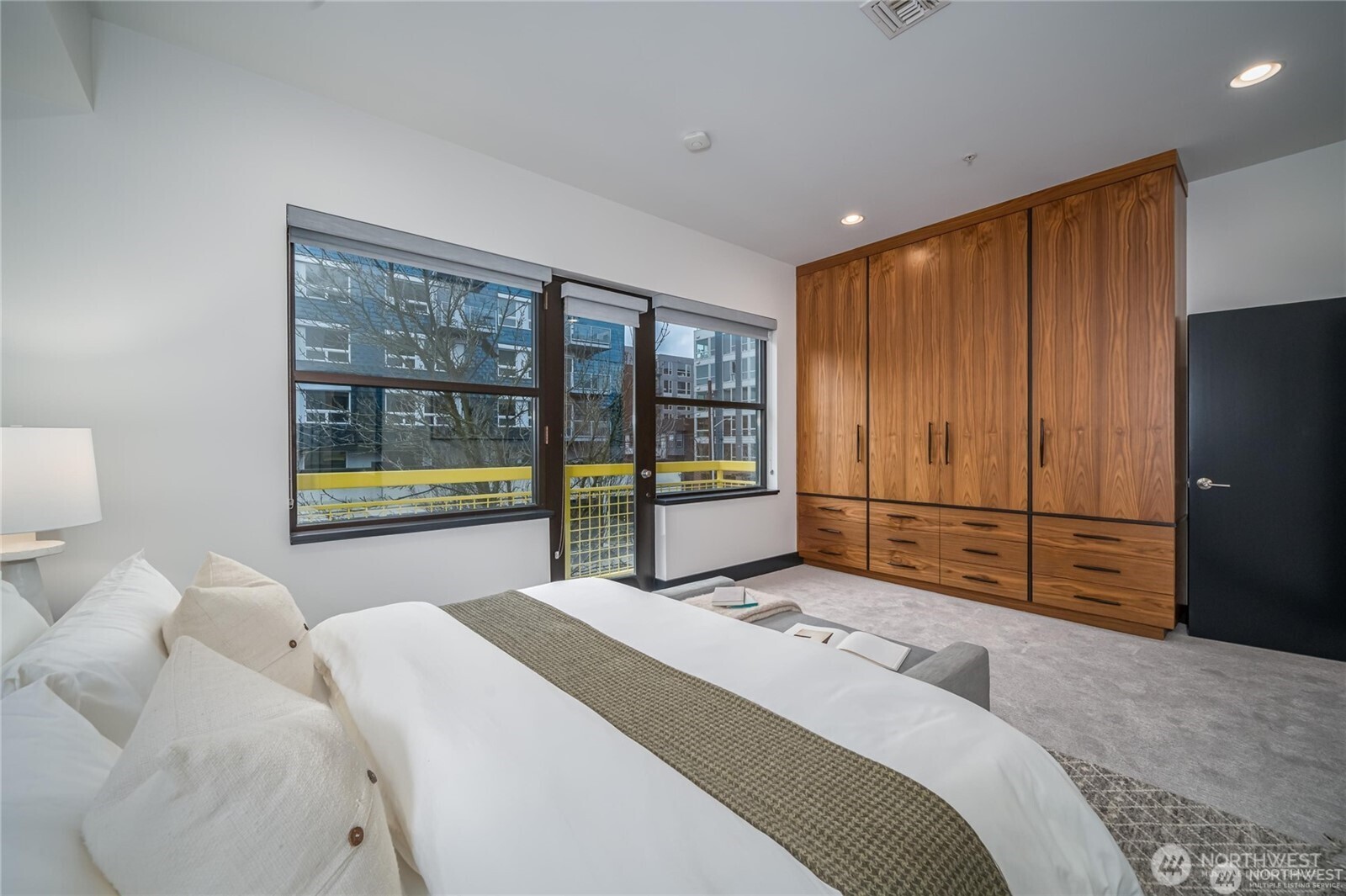 615 E Pike Street #303, Seattle, WA 98122