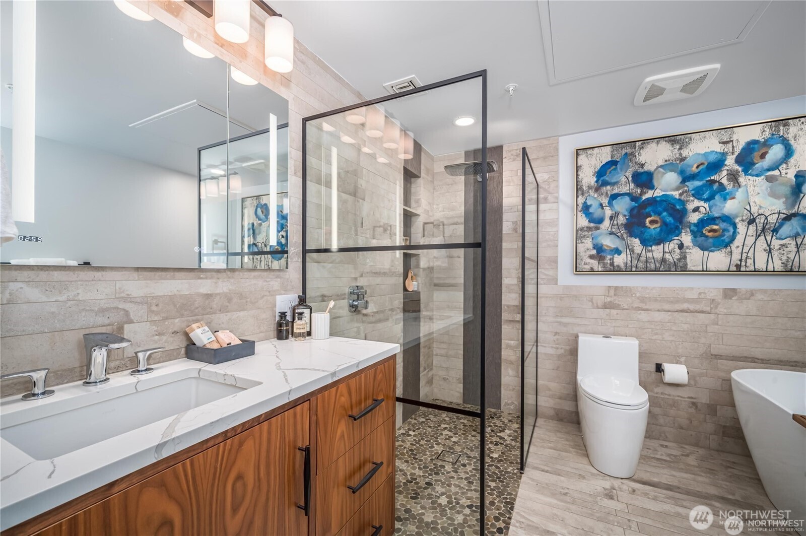 615 E Pike Street #303, Seattle, WA 98122