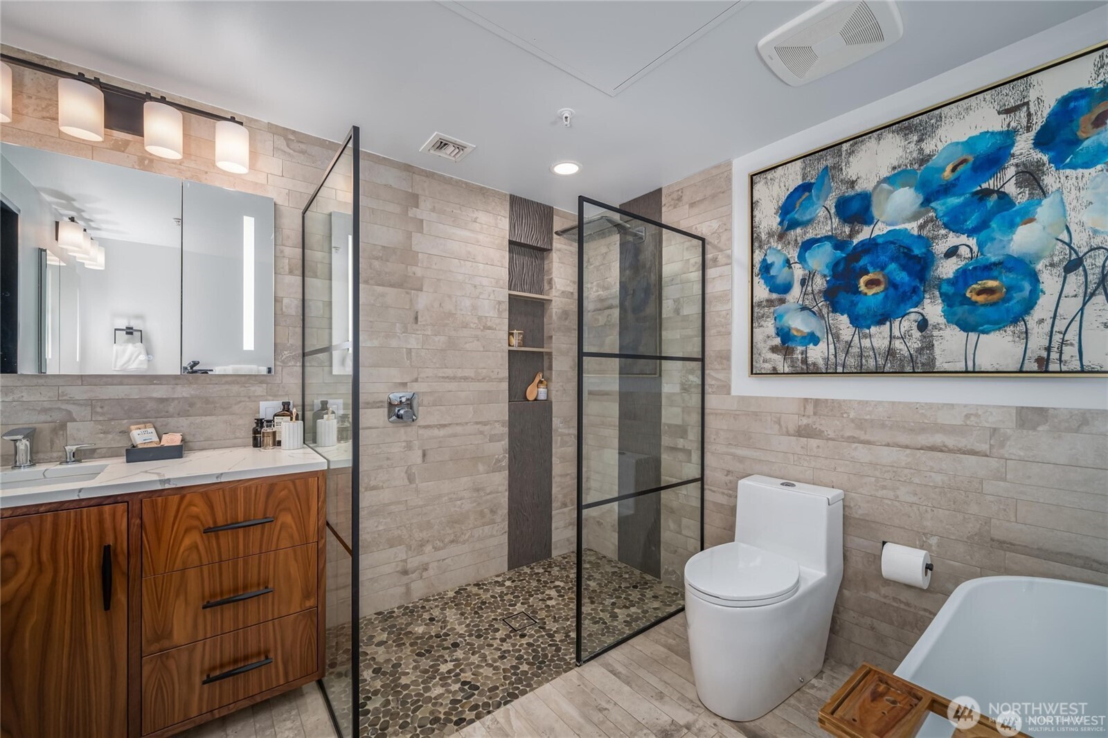 615 E Pike Street #303, Seattle, WA 98122