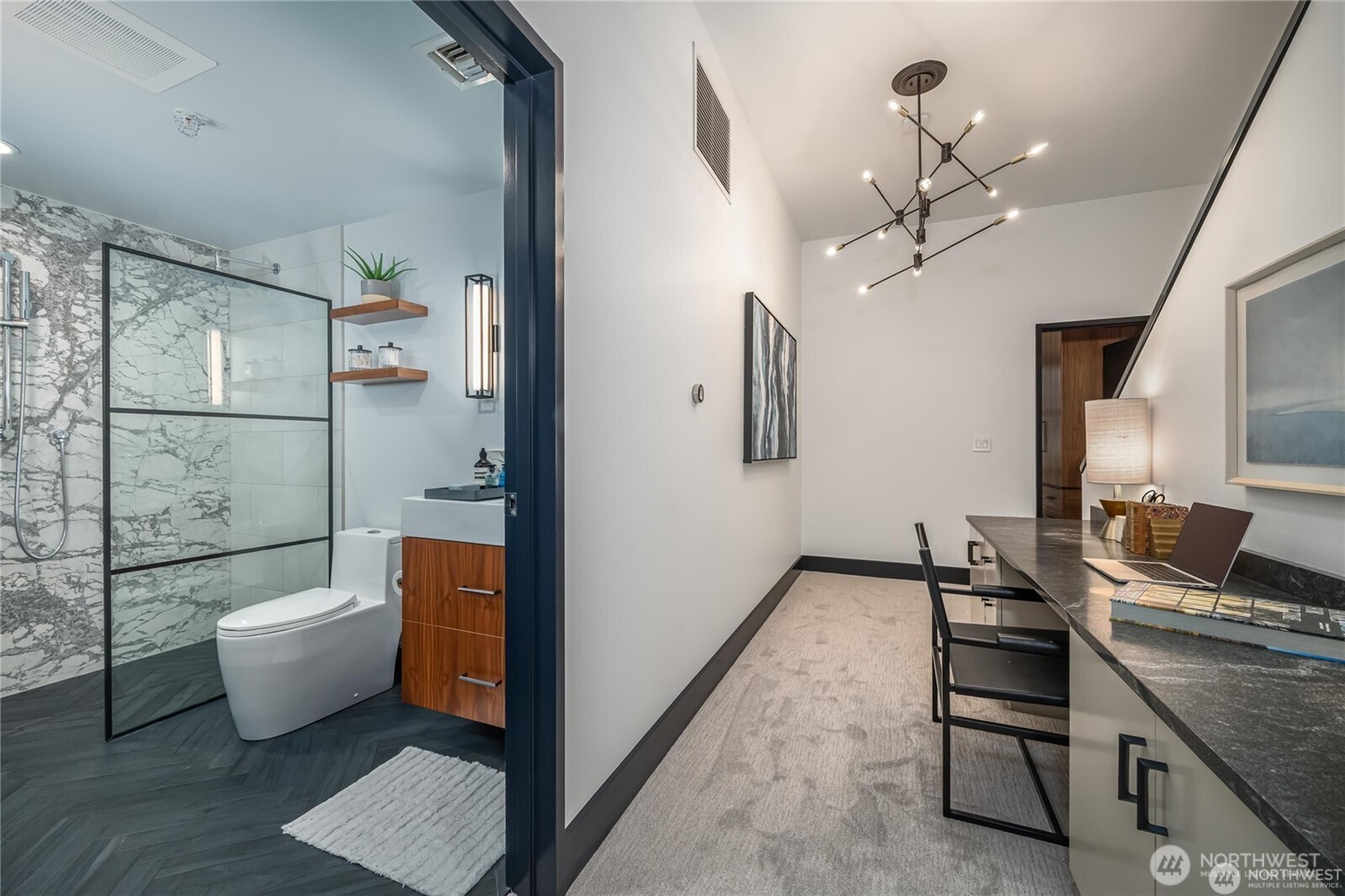 615 E Pike Street #303, Seattle, WA 98122