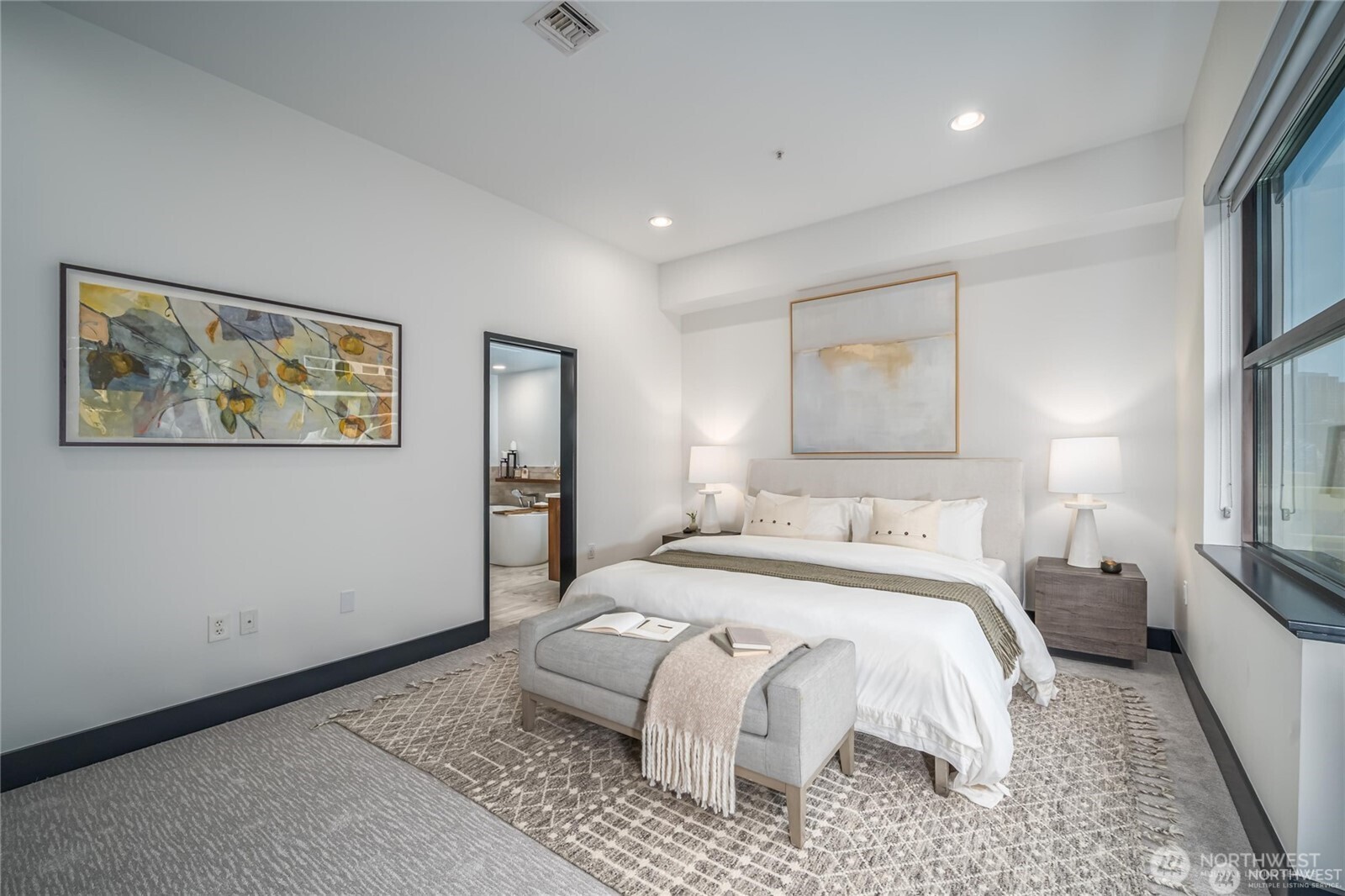 615 E Pike Street #303, Seattle, WA 98122