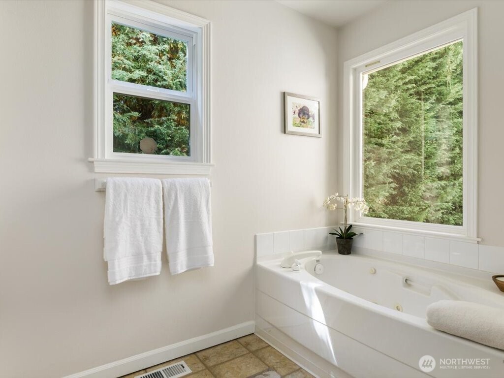 1265 Long Drive , Freeland, WA 98249