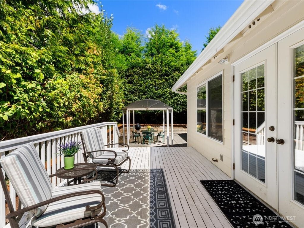 1265 Long Drive , Freeland, WA 98249