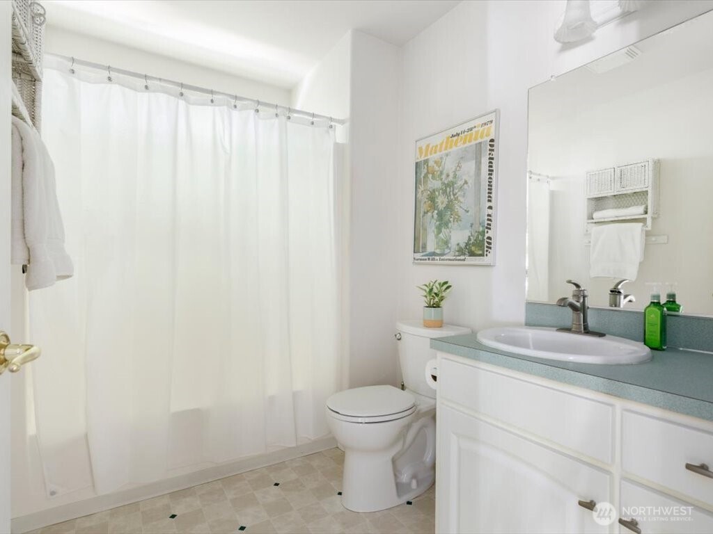 1265 Long Drive , Freeland, WA 98249