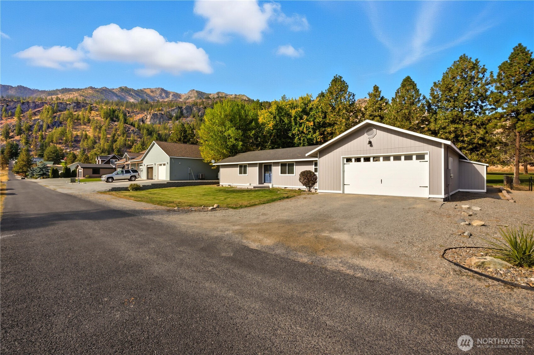 99 Golf Course Drive , Pateros, WA 98846