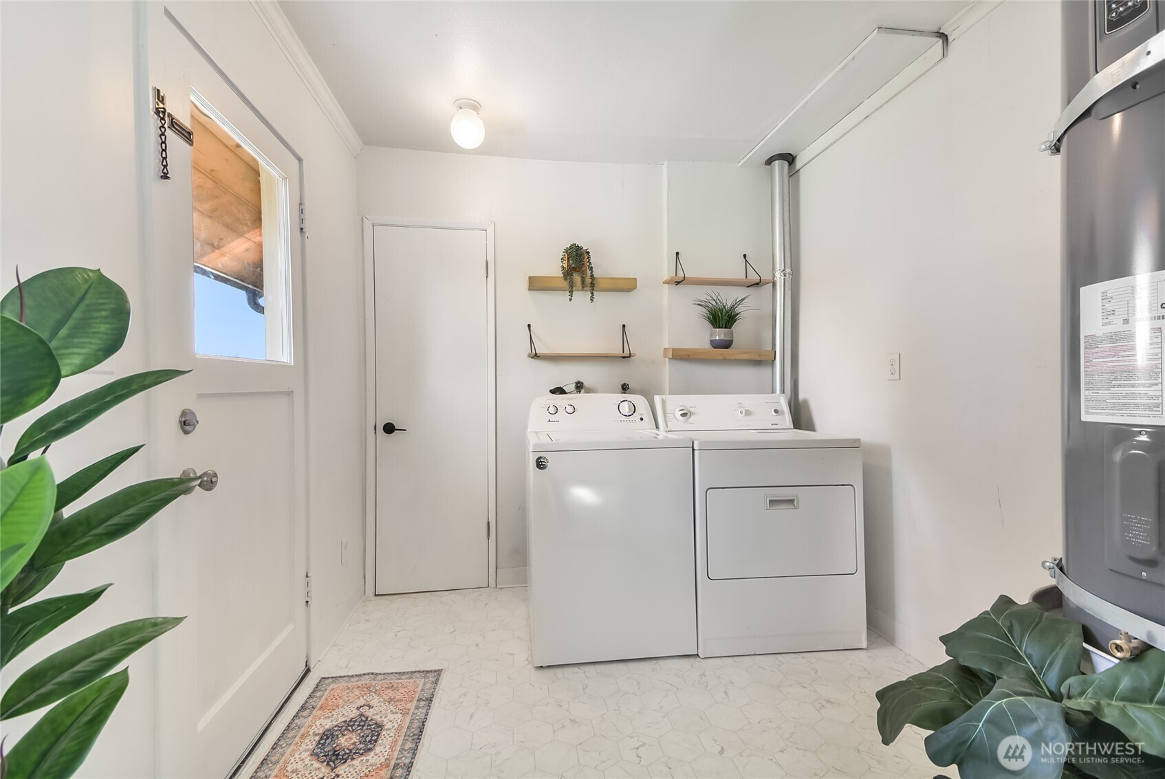 2316 7th Street , Everett, WA 98201