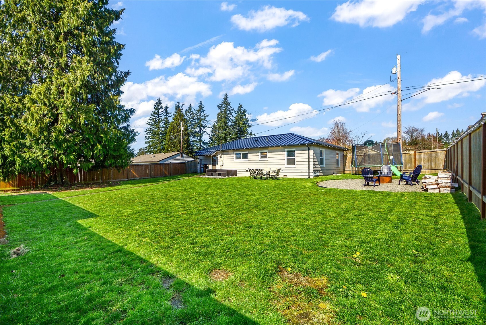 2316 7th Street , Everett, WA 98201