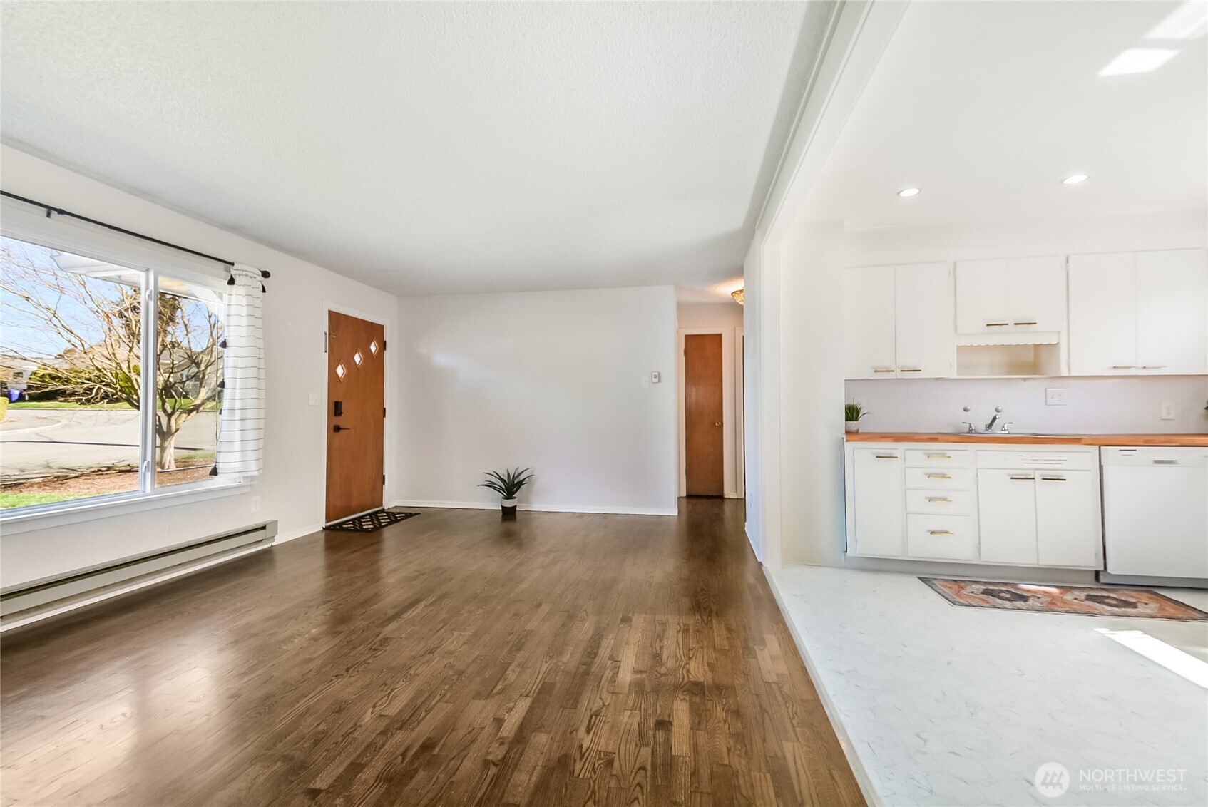 2316 7th Street , Everett, WA 98201