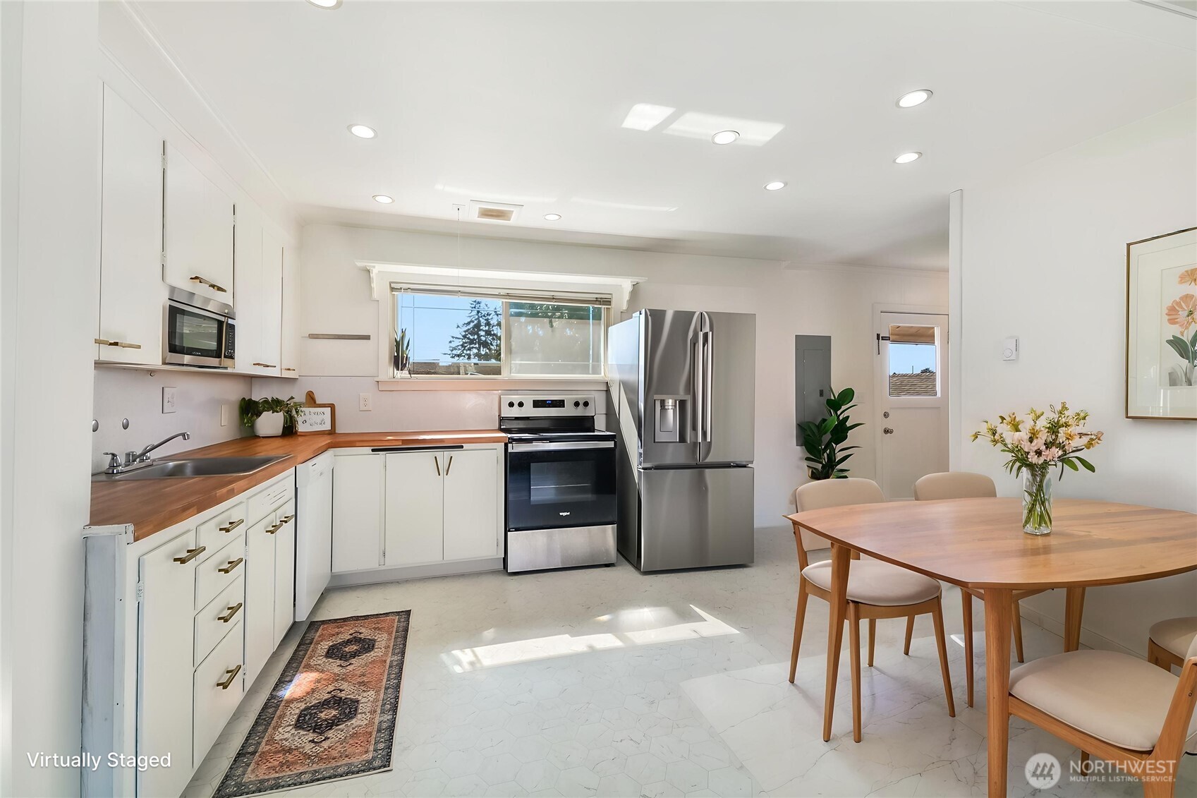 2316 7th Street , Everett, WA 98201