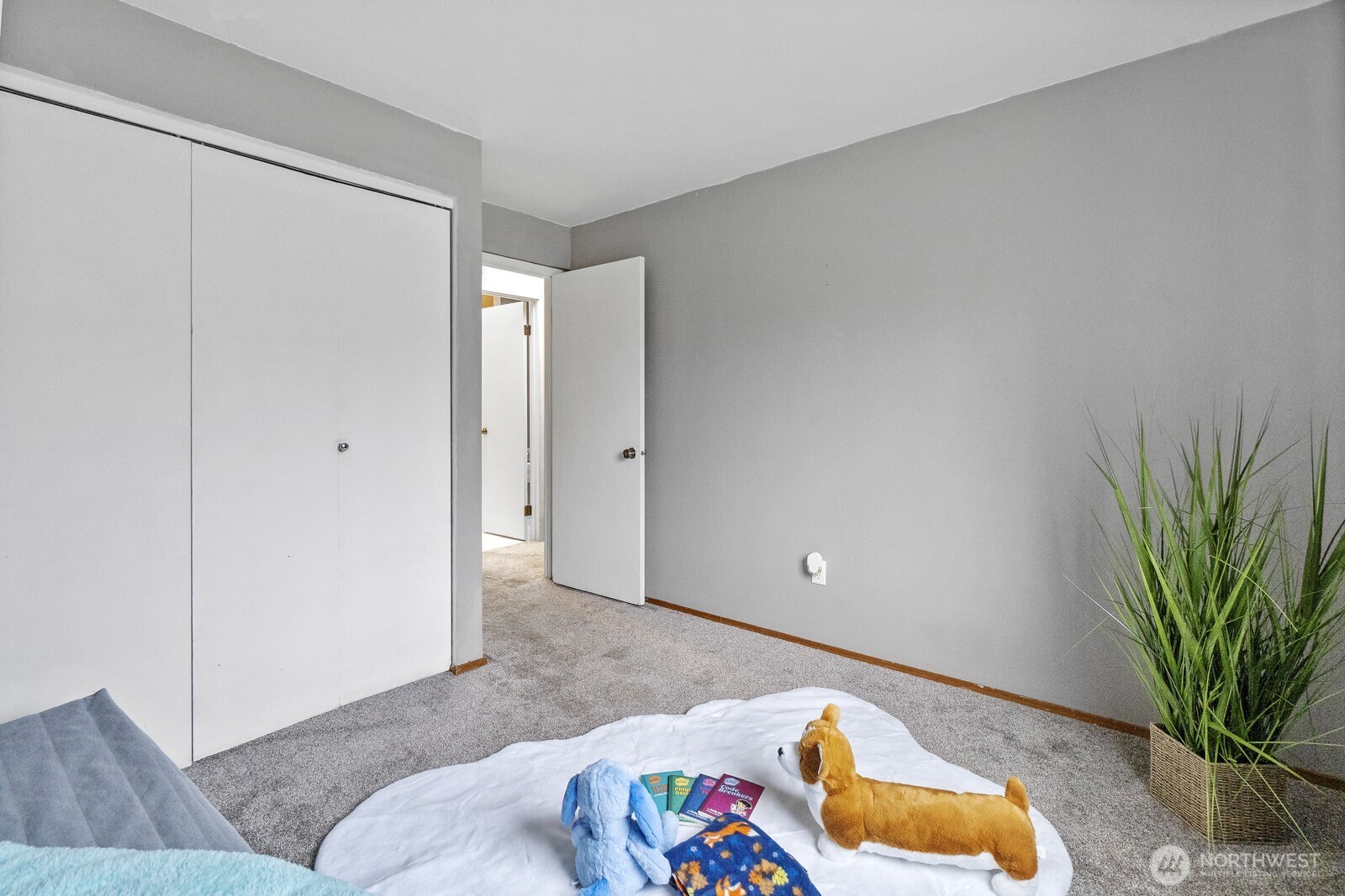 654 Malibu Dr SE , Lacey, WA 98503