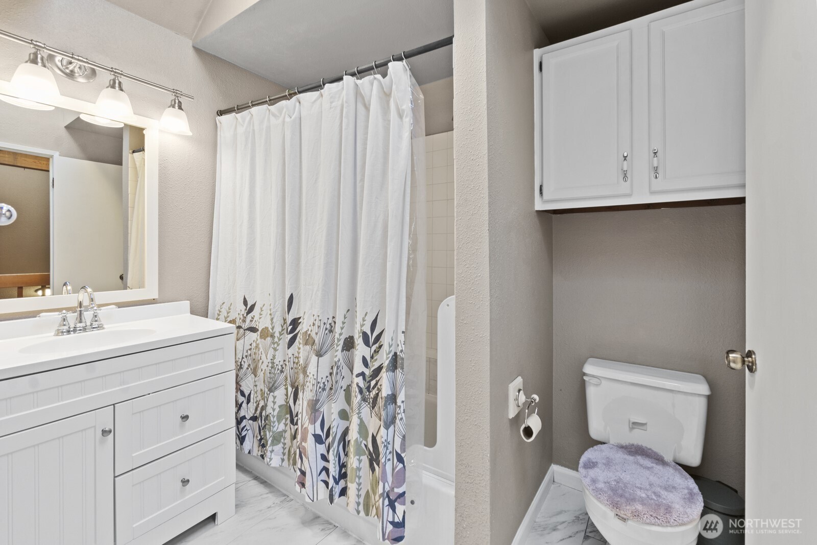 654 Malibu Dr SE , Lacey, WA 98503