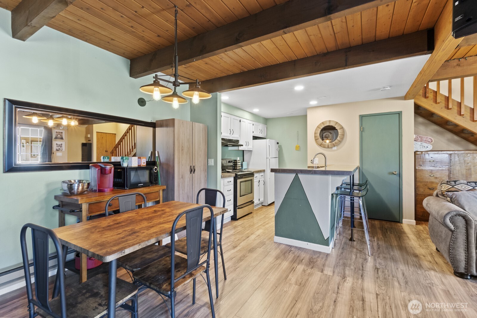 654 Malibu Dr SE , Lacey, WA 98503