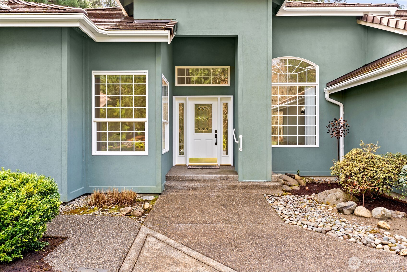 7094 SW Dundee Court , Port Orchard, WA 98367