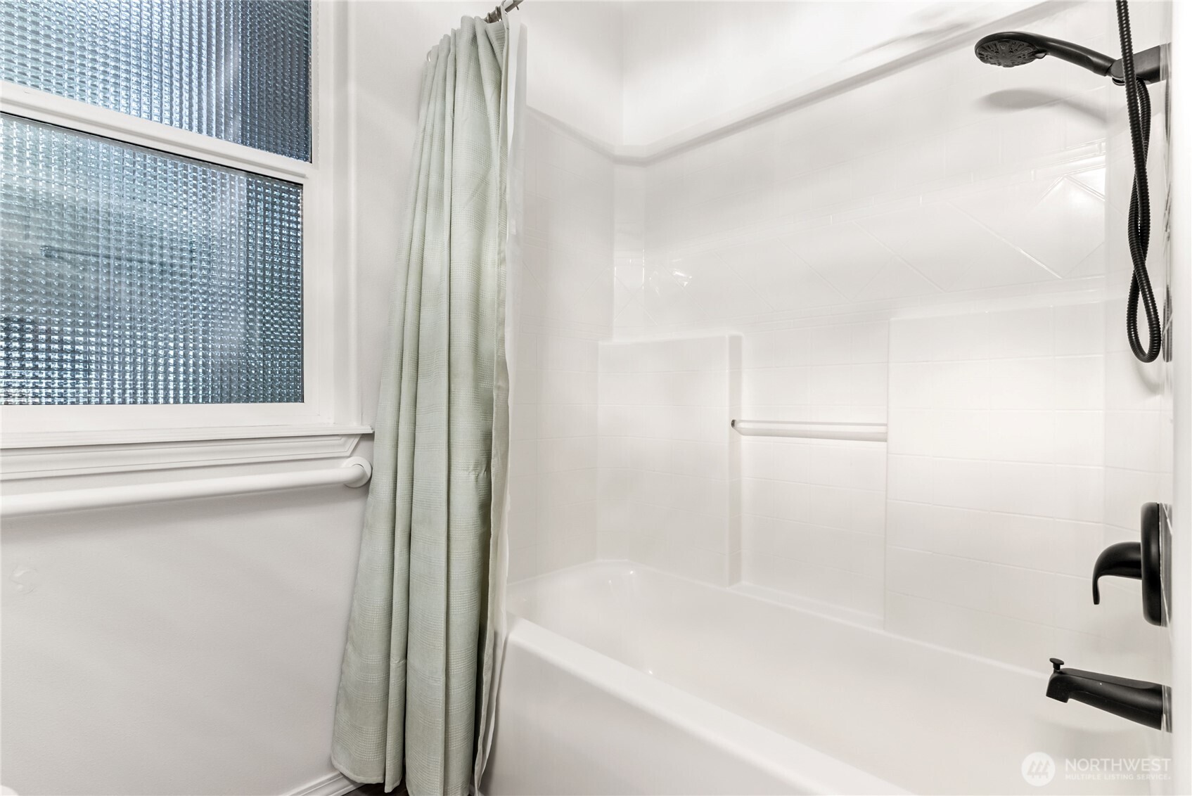 7094 SW Dundee Court , Port Orchard, WA 98367