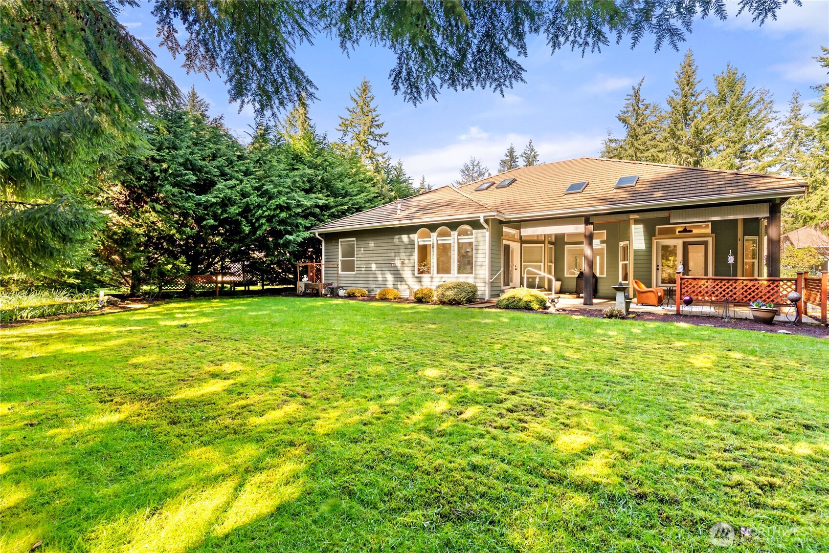 7094 SW Dundee Court , Port Orchard, WA 98367