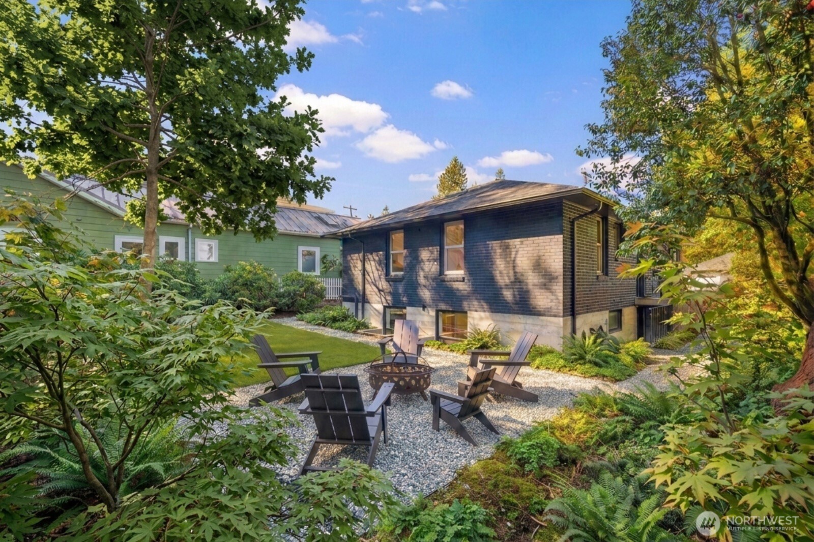 1253 NE 90th Street , Seattle, WA 98115