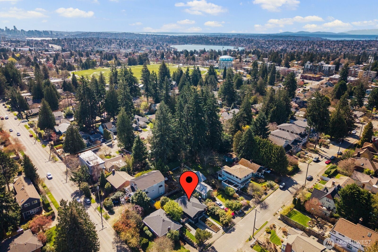 1253 NE 90th Street , Seattle, WA 98115