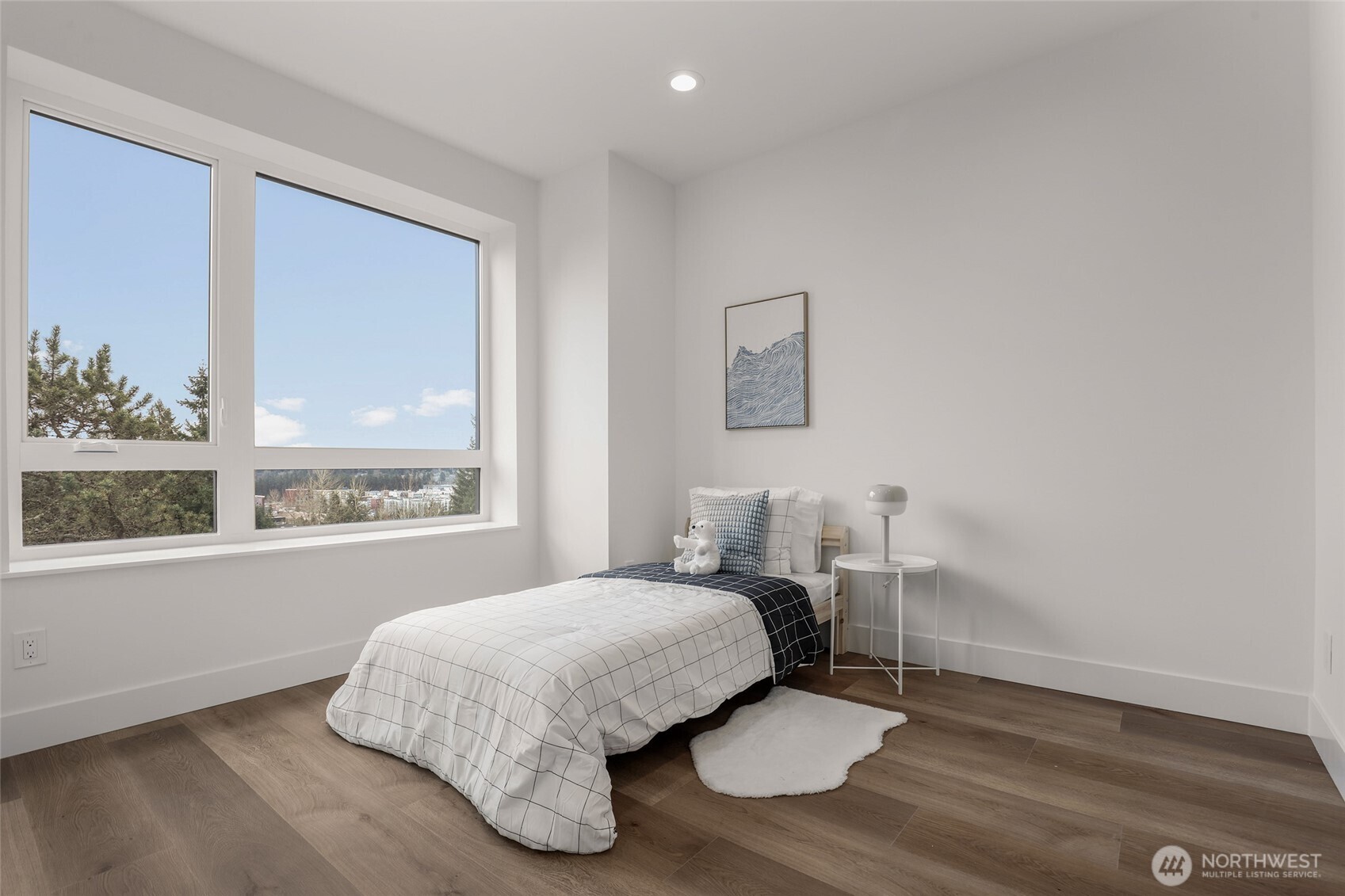 8923 166th Ave NE #101, Redmond, WA 98052