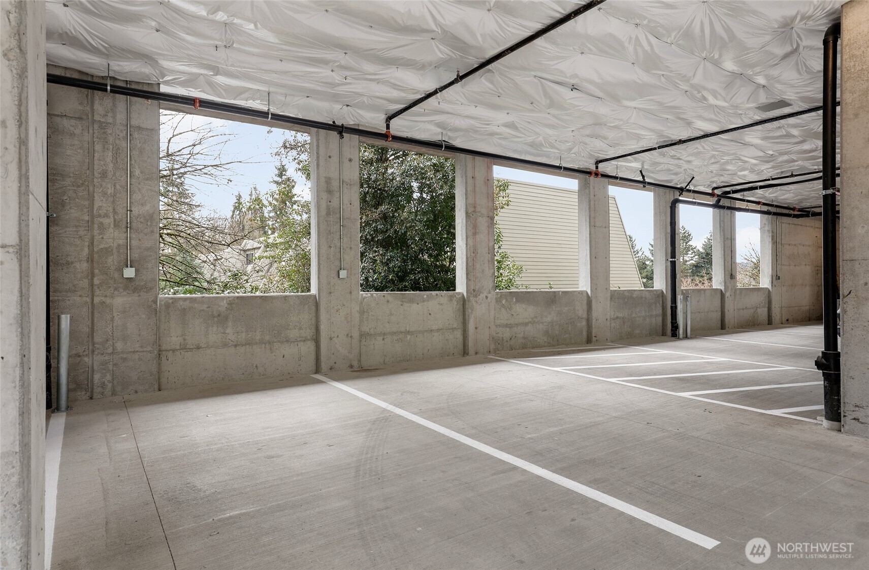 8923 166th Ave NE #101, Redmond, WA 98052