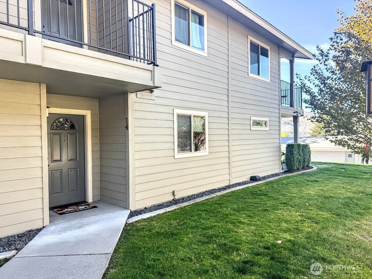 520 11th Street NE #14, East Wenatchee, WA 98802