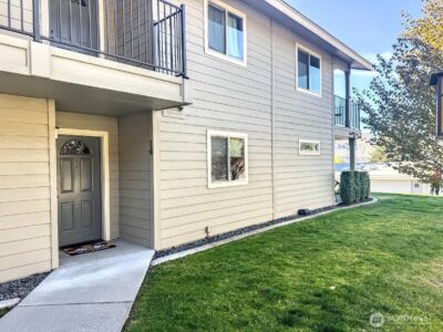 520 11th Street NE #14, East Wenatchee, WA 98802