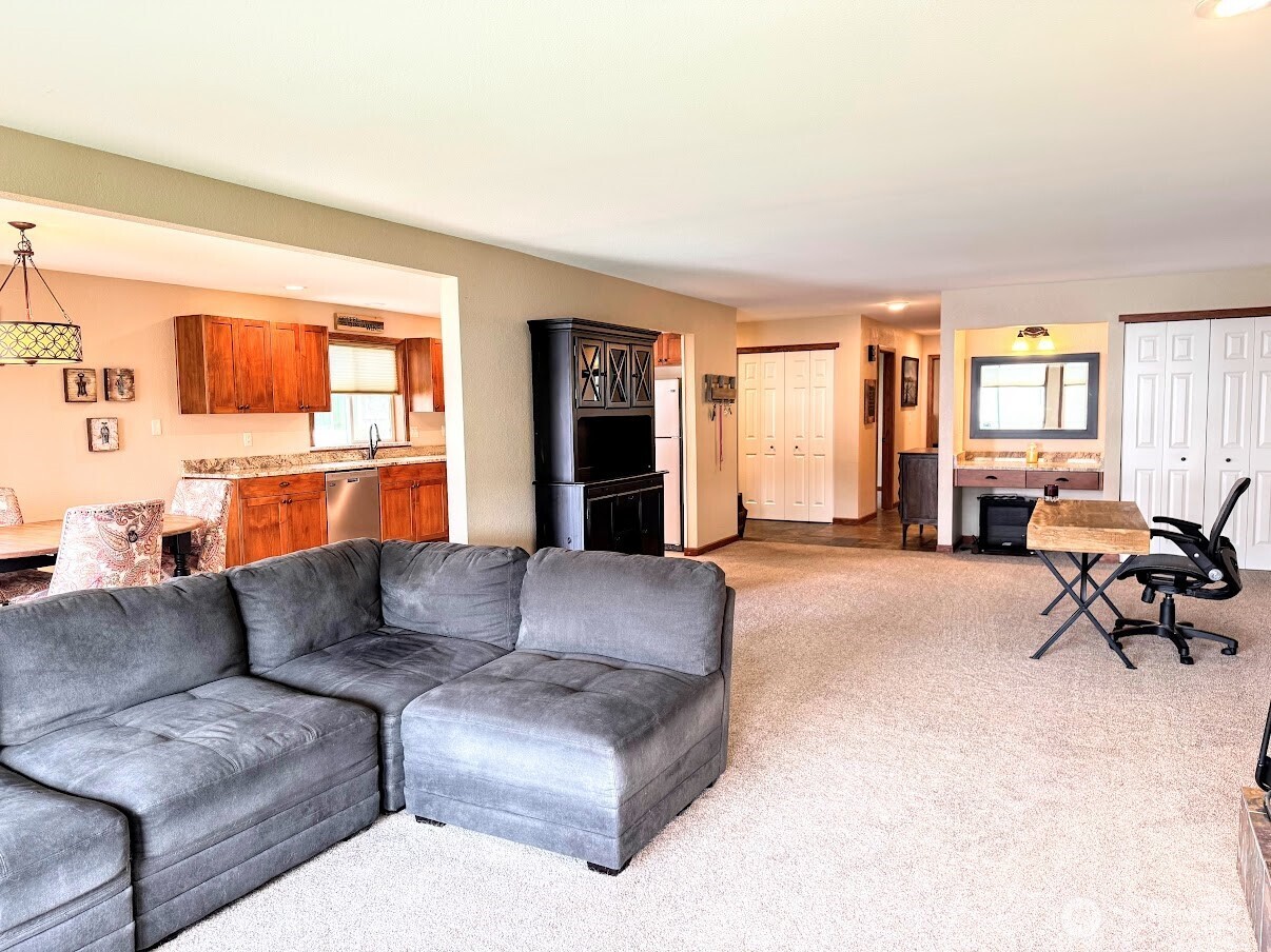 520 11th Street NE #14, East Wenatchee, WA 98802