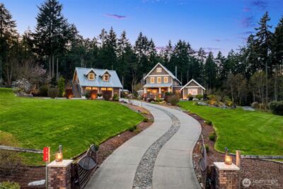 1418 13th Avenue , Fox Island, WA 98333