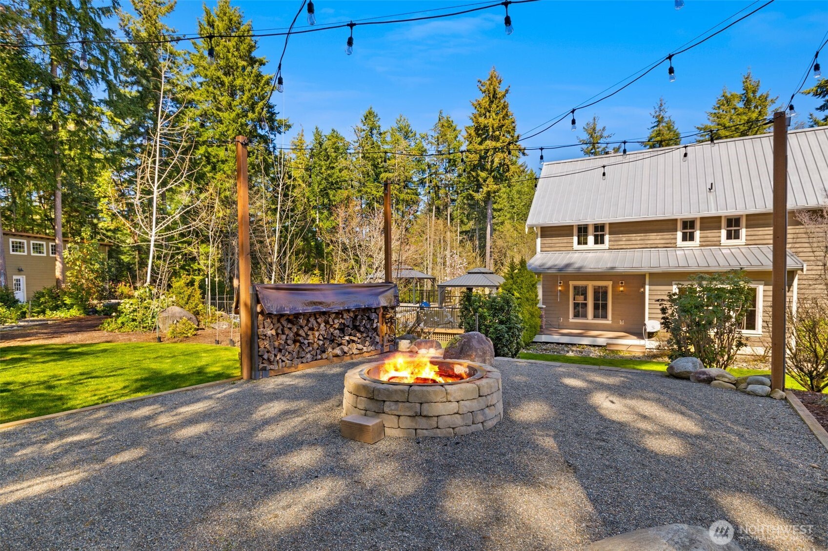 1418 13th Avenue , Fox Island, WA 98333