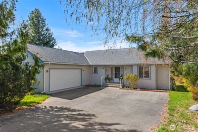 40 McLallen Lane , Manson, WA 98831
