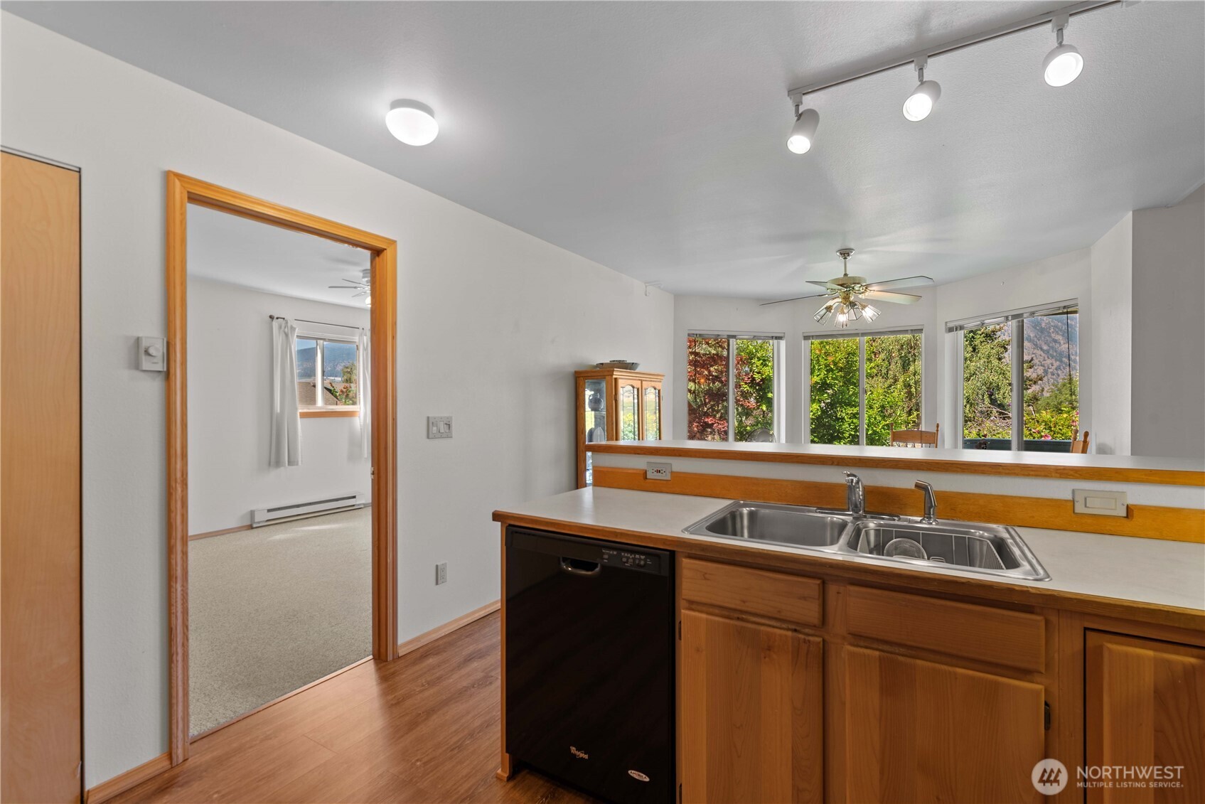40 McLallen Lane , Manson, WA 98831