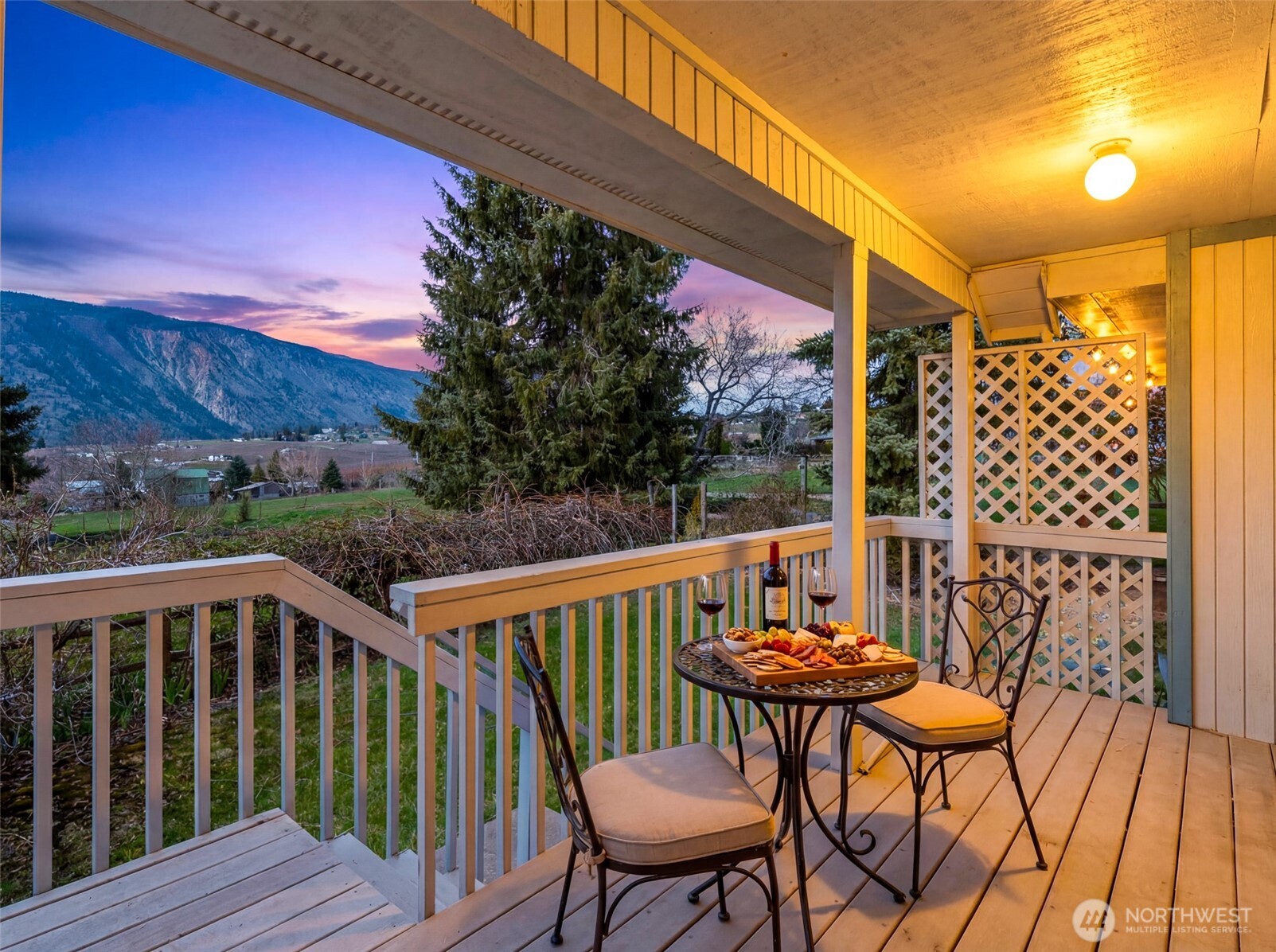 40 McLallen Lane , Manson, WA 98831