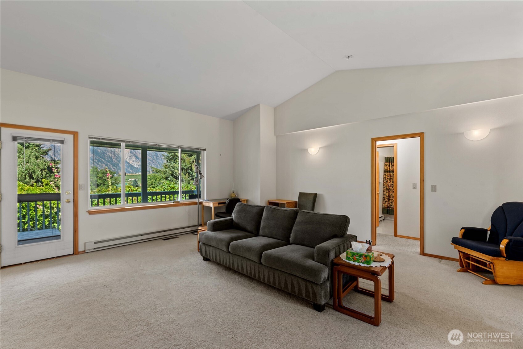 40 McLallen Lane , Manson, WA 98831