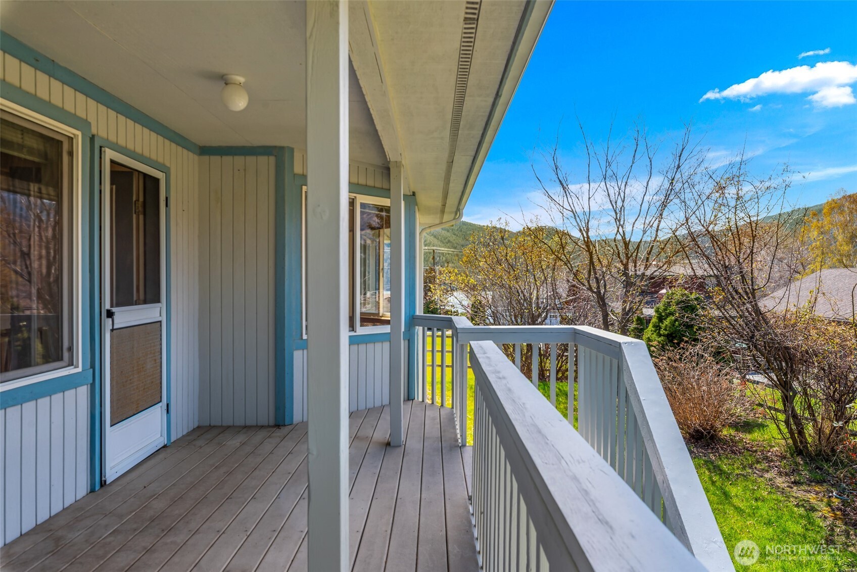 40 McLallen Lane , Manson, WA 98831