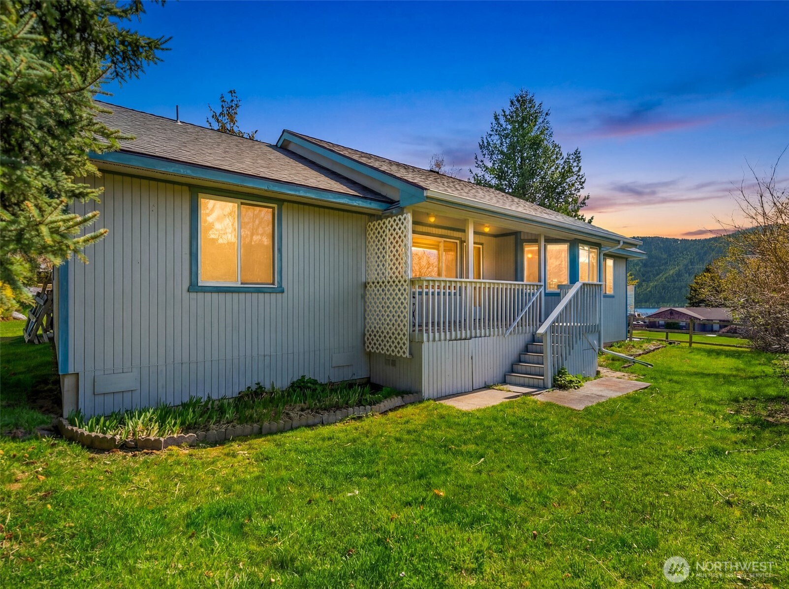 40 McLallen Lane , Manson, WA 98831