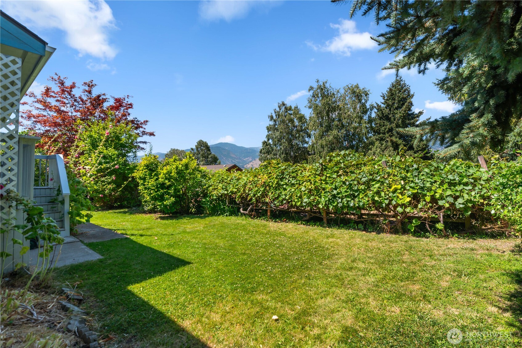 40 McLallen Lane , Manson, WA 98831
