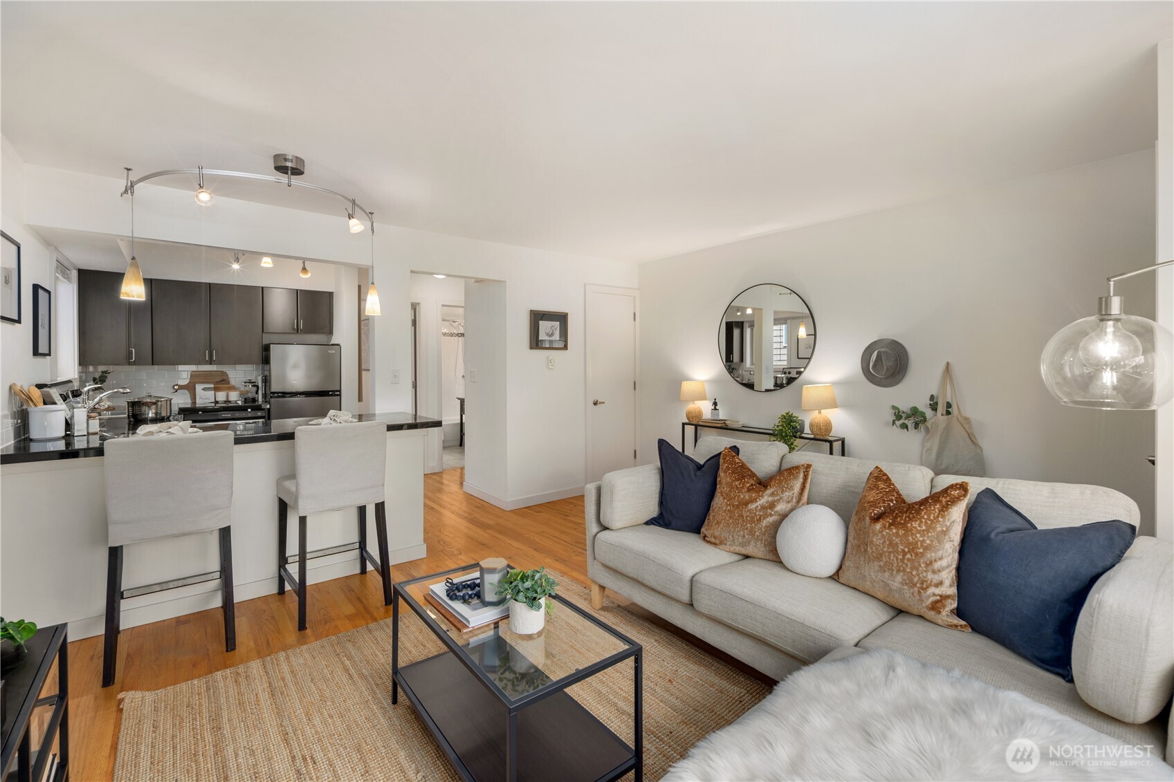 7106 California Avenue SW #101, Seattle, WA 98136