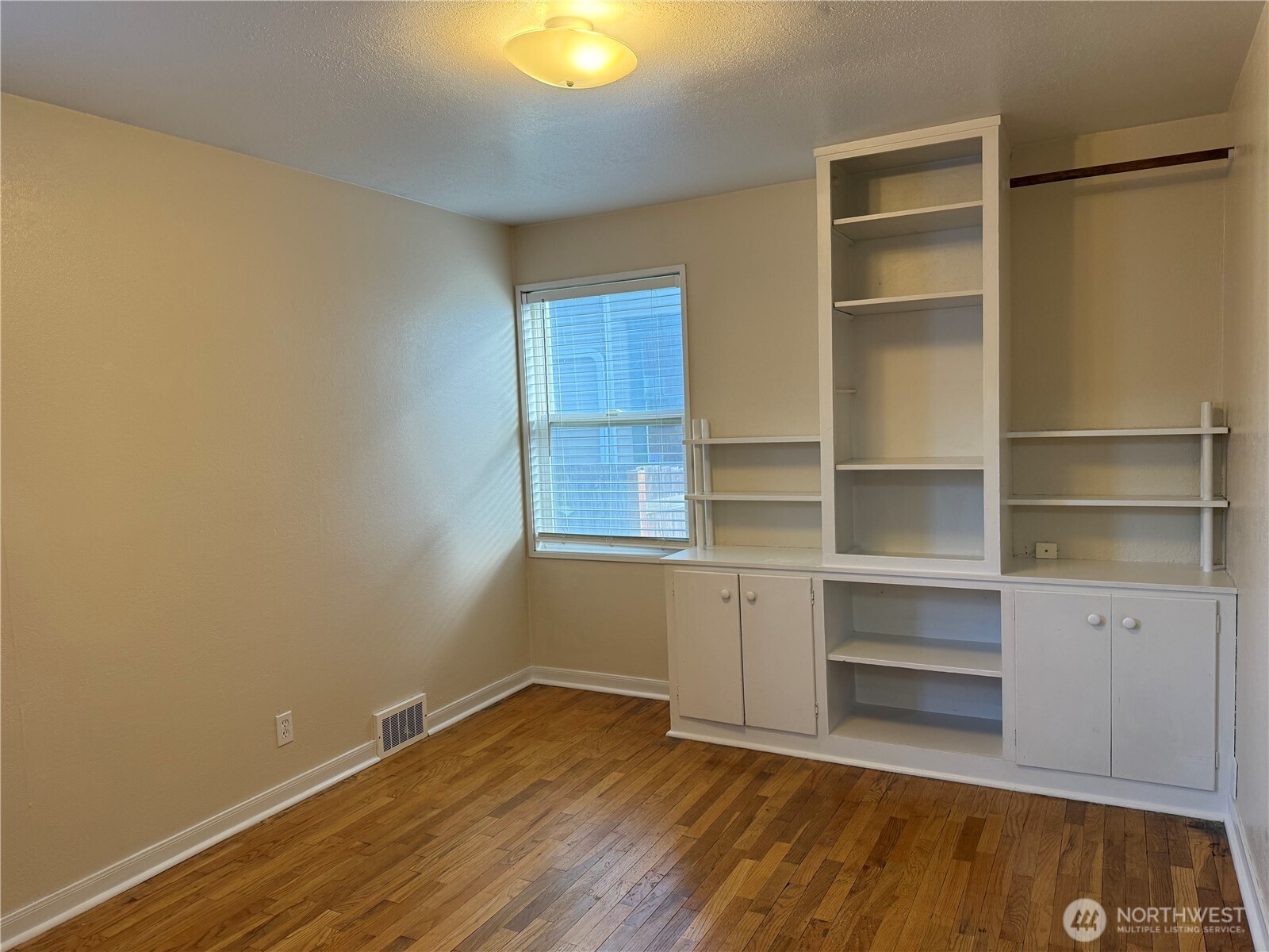 606 N Sprague Street , Ellensburg, WA 98926