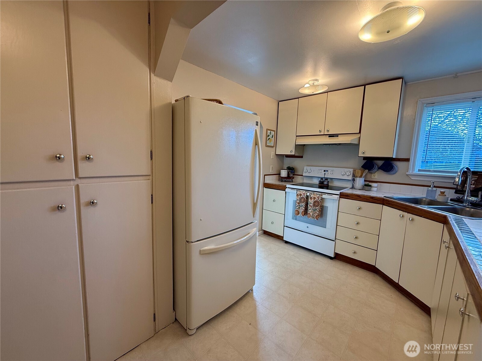 606 N Sprague Street , Ellensburg, WA 98926