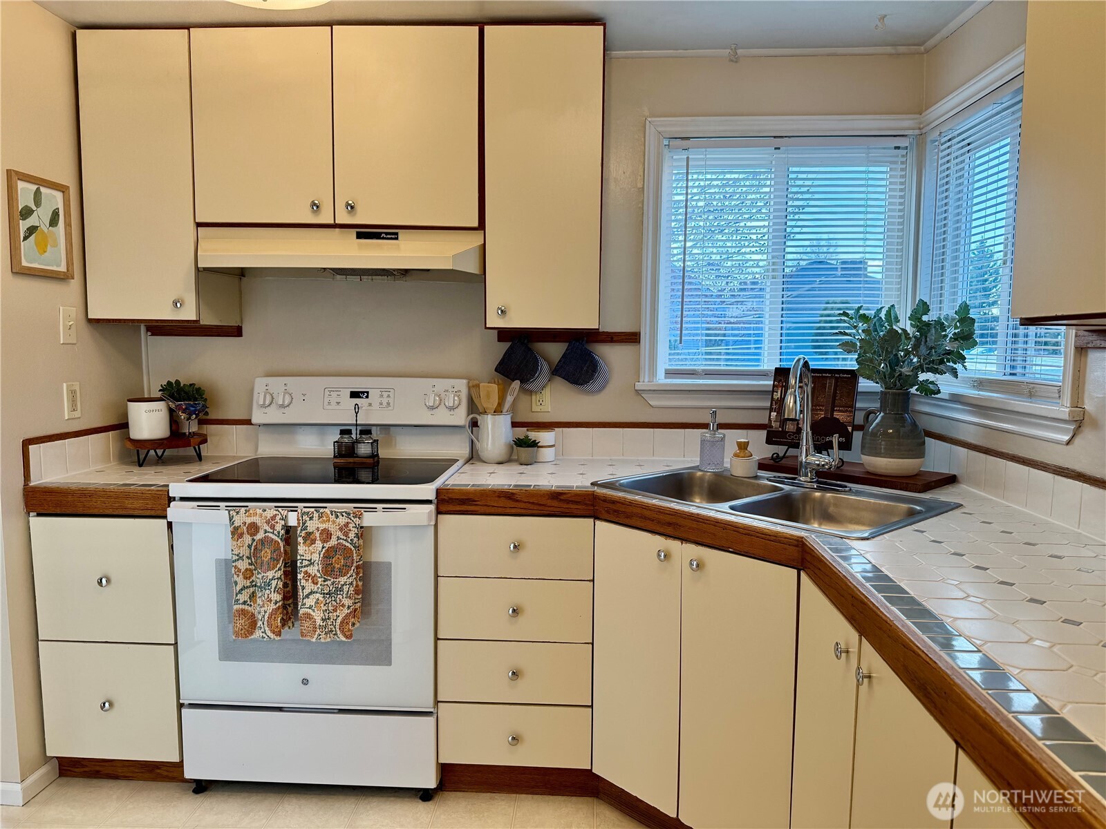 606 N Sprague Street , Ellensburg, WA 98926