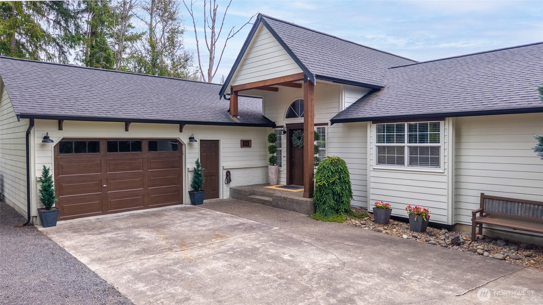 314 Centralia Alpha Road , Centralia, WA 98531