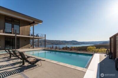 140 Clos Chevalle Road , Chelan, WA 98816