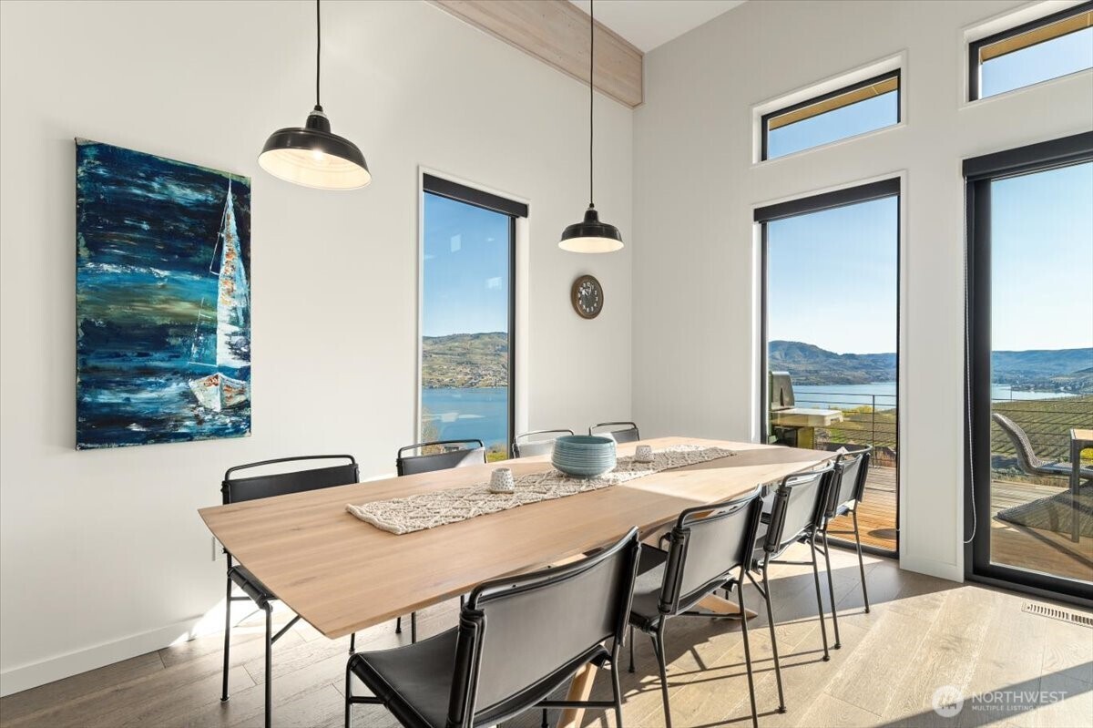 140 Clos Chevalle Road , Chelan, WA 98816