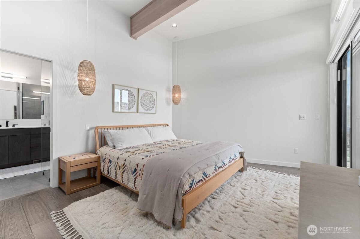 140 Clos Chevalle Road , Chelan, WA 98816