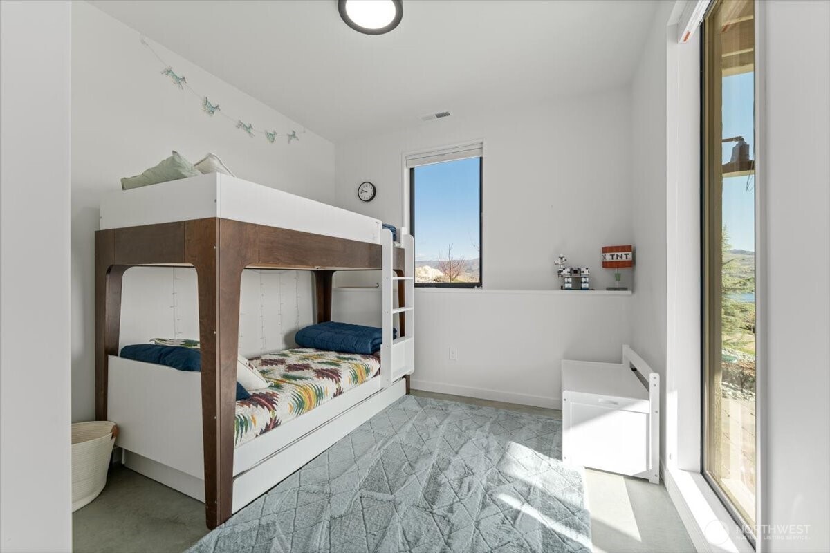 140 Clos Chevalle Road , Chelan, WA 98816