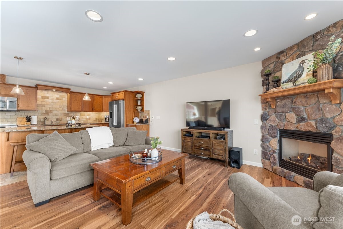 1120 W Woodin Avenue #3, Chelan, WA 98816